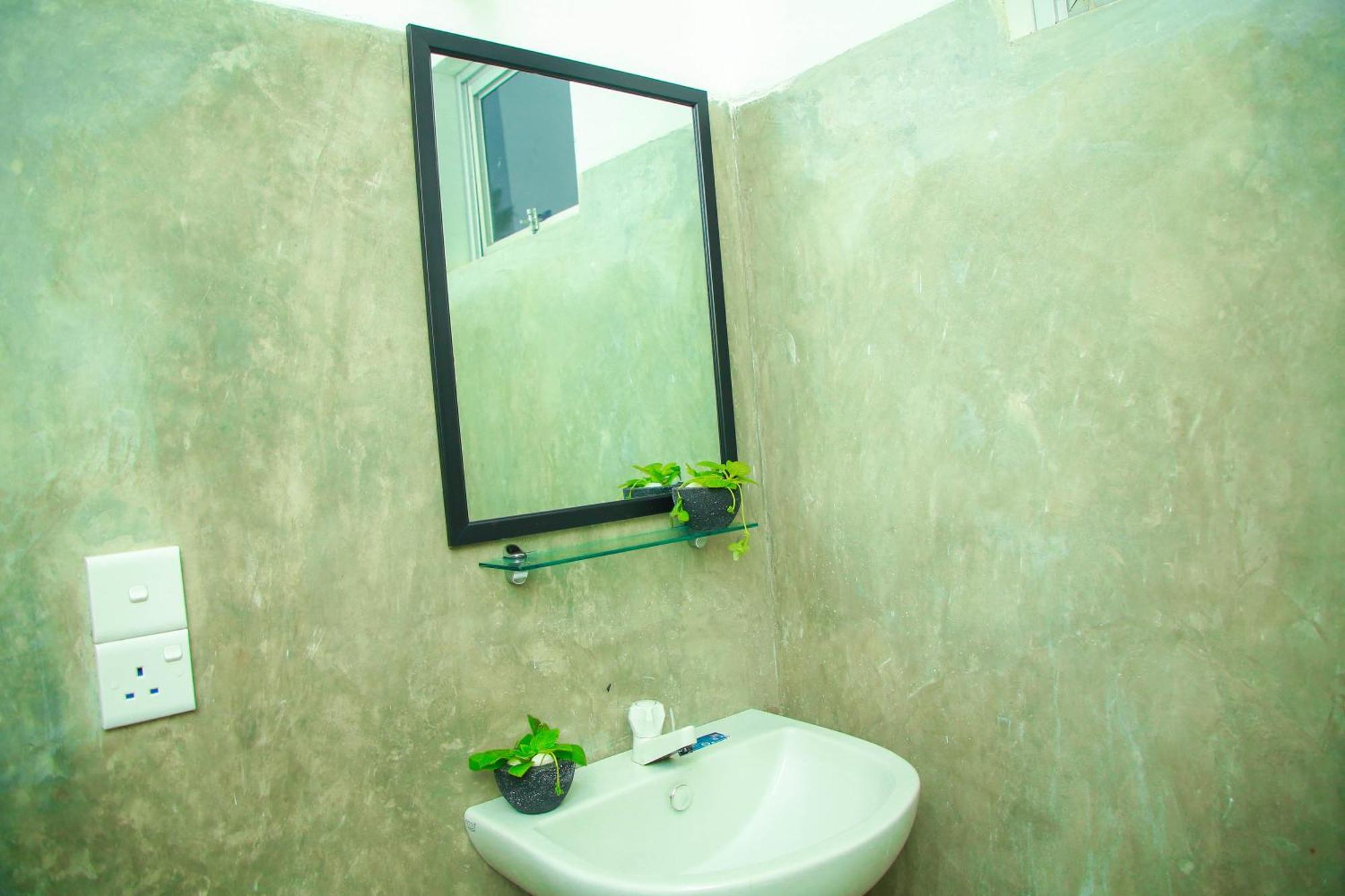 Samee Dream Guest Hotel Midigama East Exterior foto